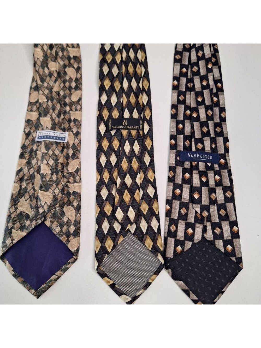 LOT OF (3) 100% SILK NECKTIES VAN HEUSEN VALERIO GRANT PERRY ELLIS PORTFOLIO EUC